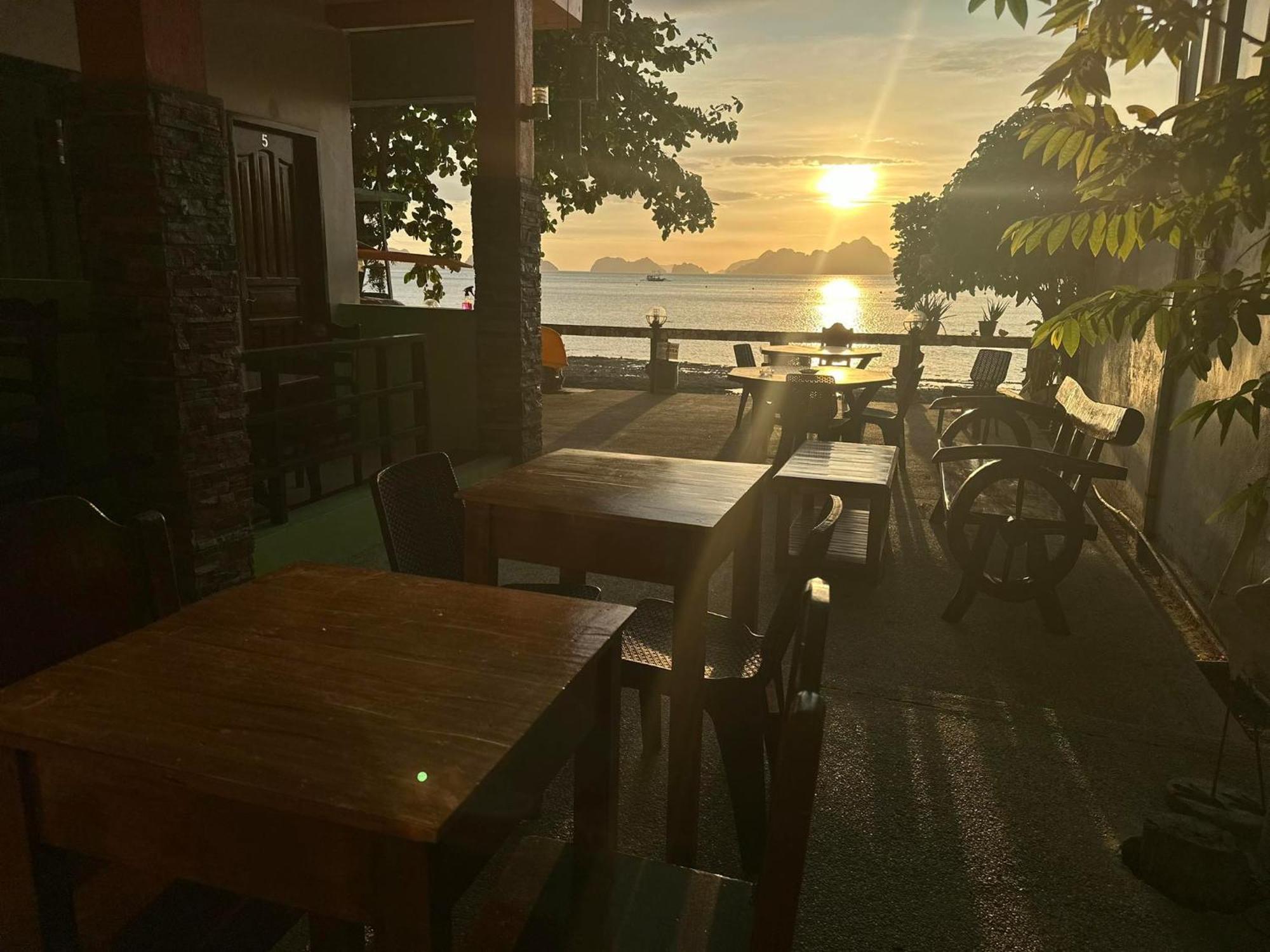 Desert Rose Beach Hotel 爱妮岛 外观 照片